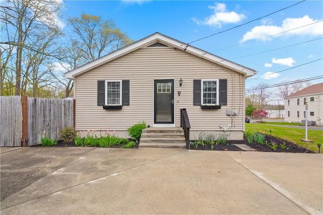 11 Crowell, Cumberland, RI 02864