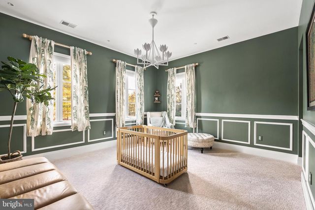 8913 HOLLY LEAF LN, Bethesda, MD 20817