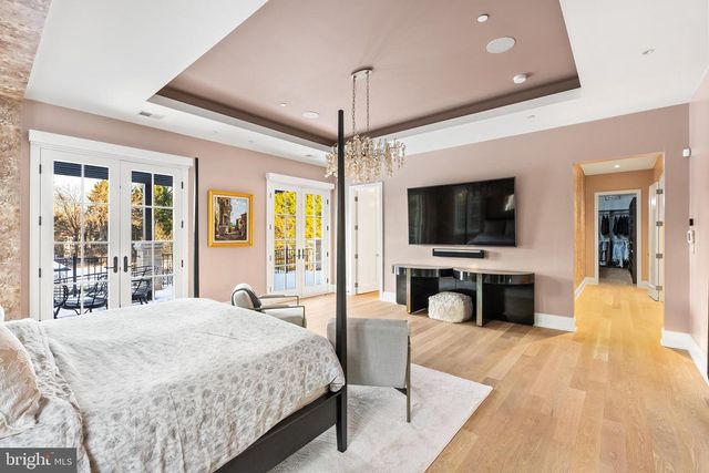 8913 HOLLY LEAF LN, Bethesda, MD 20817