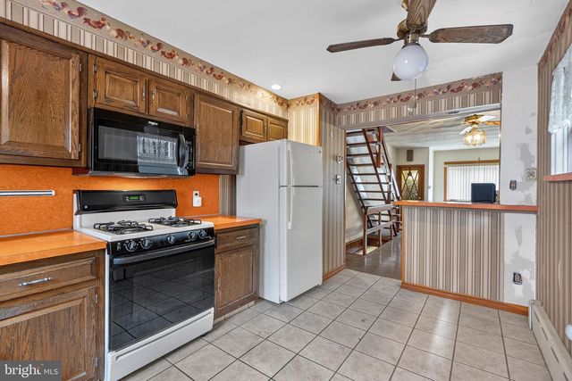 1808 TREE ST, Philadelphia, PA 19145