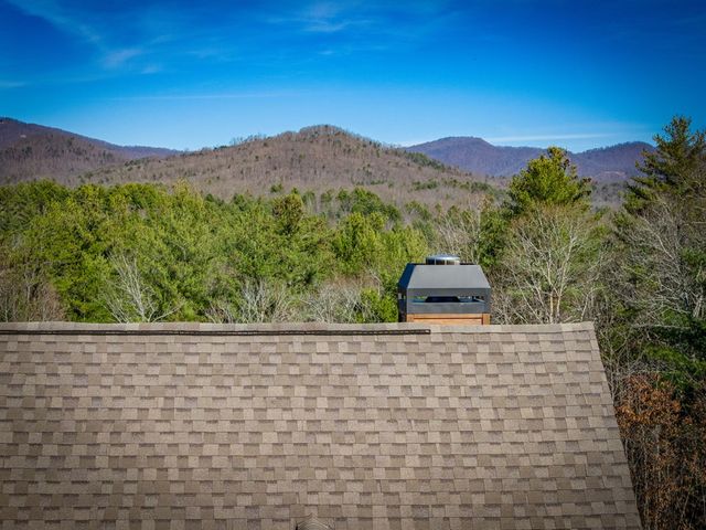 242 Whisperwood Trail, Mineral Bluff, GA 30559