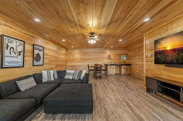 242 Whisperwood Trail, Mineral Bluff, GA 30559