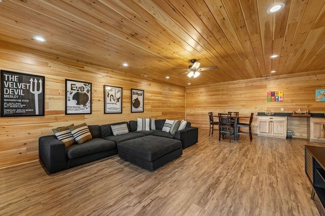 242 Whisperwood Trail, Mineral Bluff, GA 30559