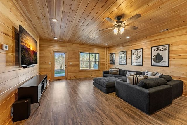 242 Whisperwood Trail, Mineral Bluff, GA 30559