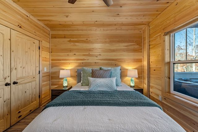 242 Whisperwood Trail, Mineral Bluff, GA 30559