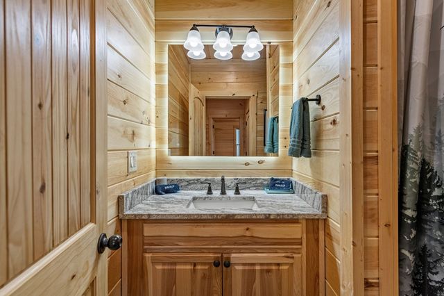 242 Whisperwood Trail, Mineral Bluff, GA 30559