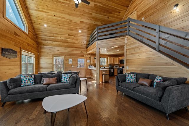 242 Whisperwood Trail, Mineral Bluff, GA 30559