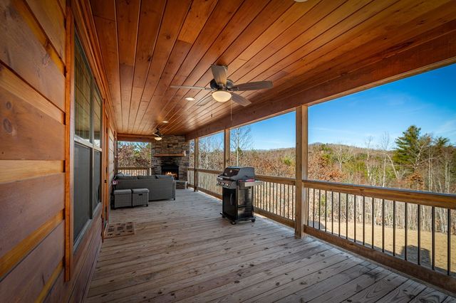 242 Whisperwood Trail, Mineral Bluff, GA 30559