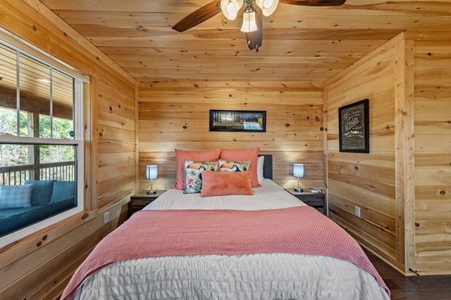 242 Whisperwood Trail, Mineral Bluff, GA 30559