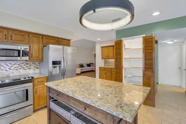 15735 Covewood Circle, Dallas, TX 75248