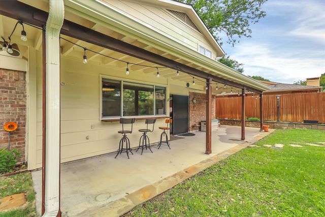 15735 Covewood Circle, Dallas, TX 75248
