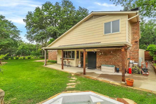 15735 Covewood Circle, Dallas, TX 75248