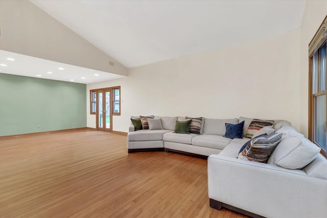 15735 Covewood Circle, Dallas, TX 75248