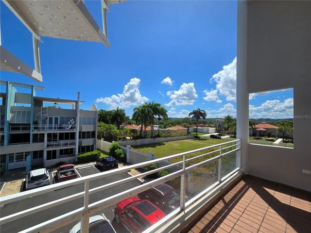 13.3 693 ROAD 3301, Vega Alta, PR 00692