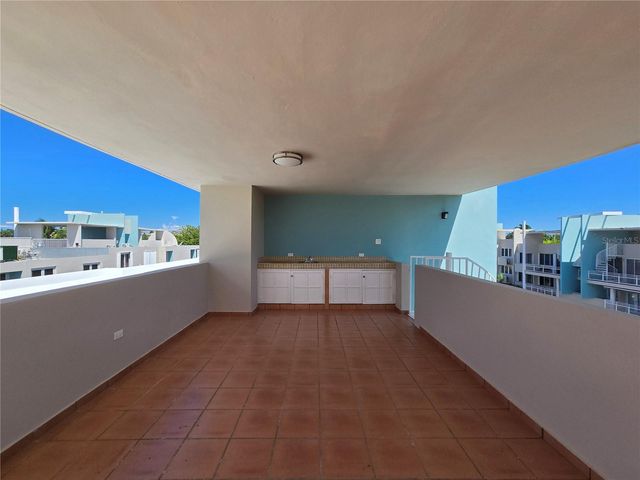 13.3 693 ROAD 3301, Vega Alta, PR 00692