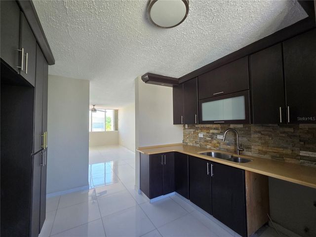 13.3 693 ROAD 3301, Vega Alta, PR 00692