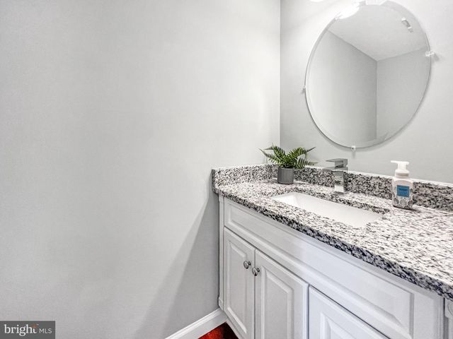 9533 ASHBRIDGE CT, Burke, VA 22015