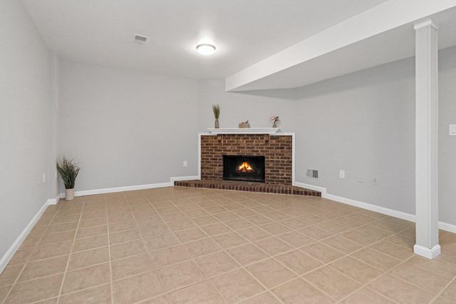 9533 ASHBRIDGE CT, Burke, VA 22015
