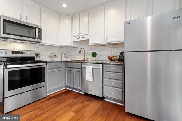 9533 ASHBRIDGE CT, Burke, VA 22015