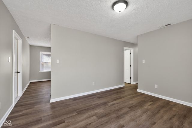 4517 Phoenix Drive, Indianapolis, IN 46241