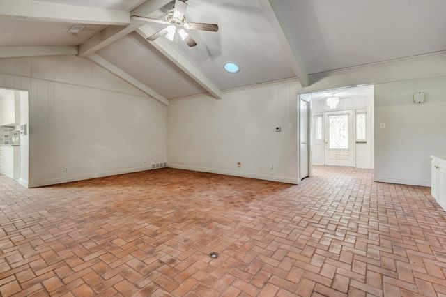 1133 Day Dream Drive, Fort Worth, TX 76052