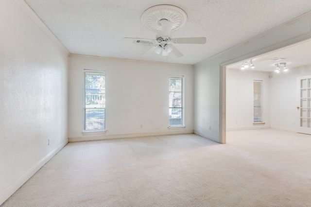 1133 Day Dream Drive, Fort Worth, TX 76052