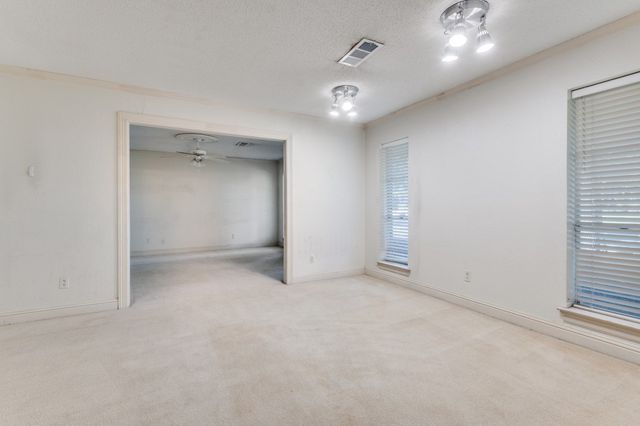 1133 Day Dream Drive, Fort Worth, TX 76052