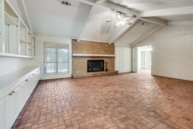 1133 Day Dream Drive, Fort Worth, TX 76052