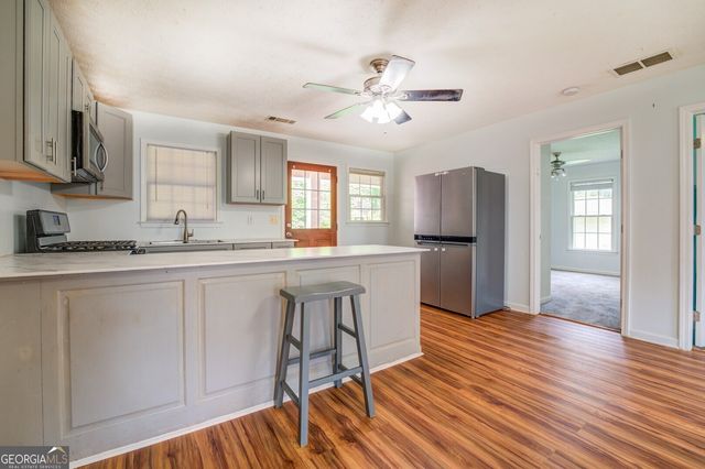 506 S West Street, Greensboro, GA 30642