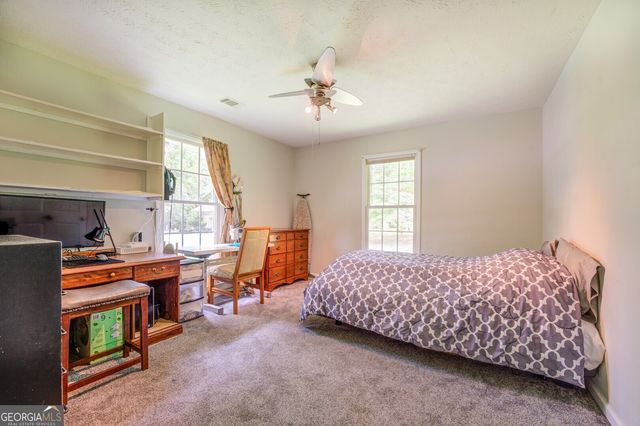 506 S West Street, Greensboro, GA 30642