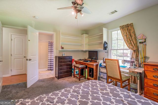 506 S West Street, Greensboro, GA 30642