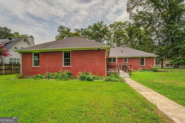 506 S West Street, Greensboro, GA 30642