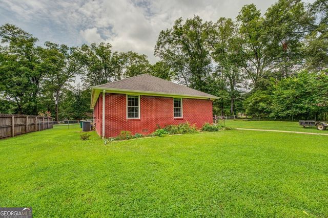 506 S West Street, Greensboro, GA 30642