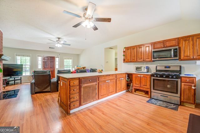 506 S West Street, Greensboro, GA 30642