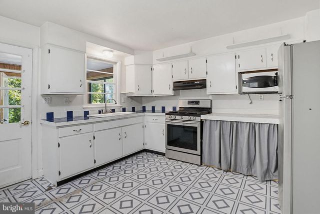 27020 CAT CREEK RD, Mechanicsville, MD 20659