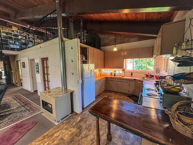 48 Pine St, West Point, CA 95255