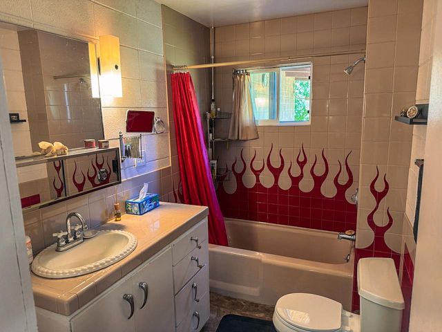 48 Pine St, West Point, CA 95255