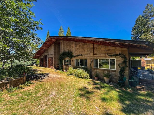 48 Pine St, West Point, CA 95255