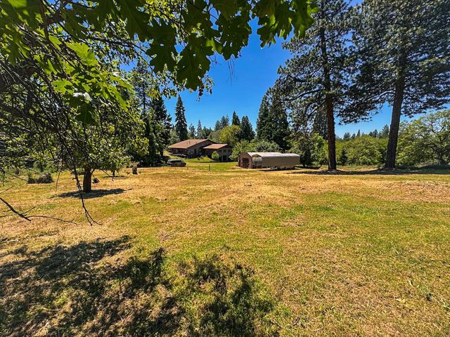 48 Pine St, West Point, CA 95255