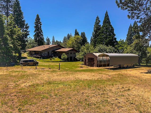 48 Pine St, West Point, CA 95255