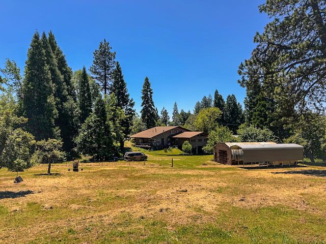 48 Pine St, West Point, CA 95255