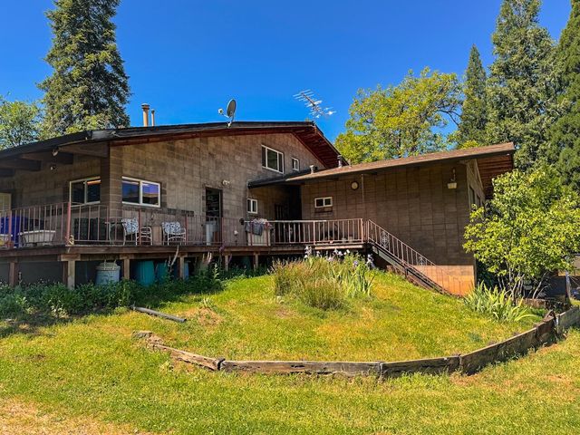 48 Pine St, West Point, CA 95255