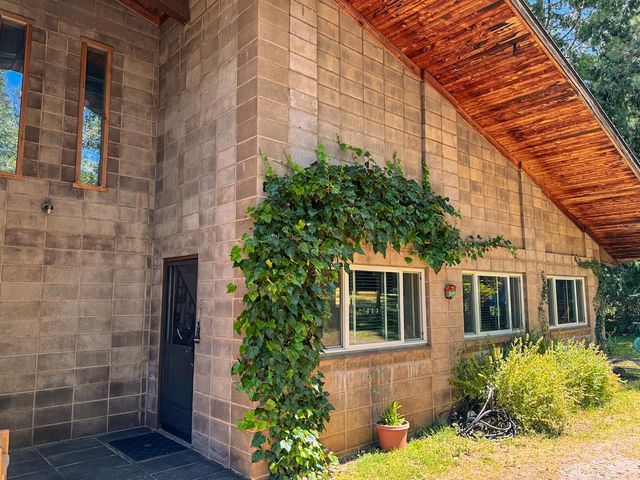 48 Pine St, West Point, CA 95255