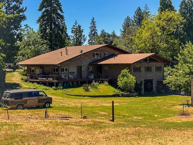 48 Pine St, West Point, CA 95255