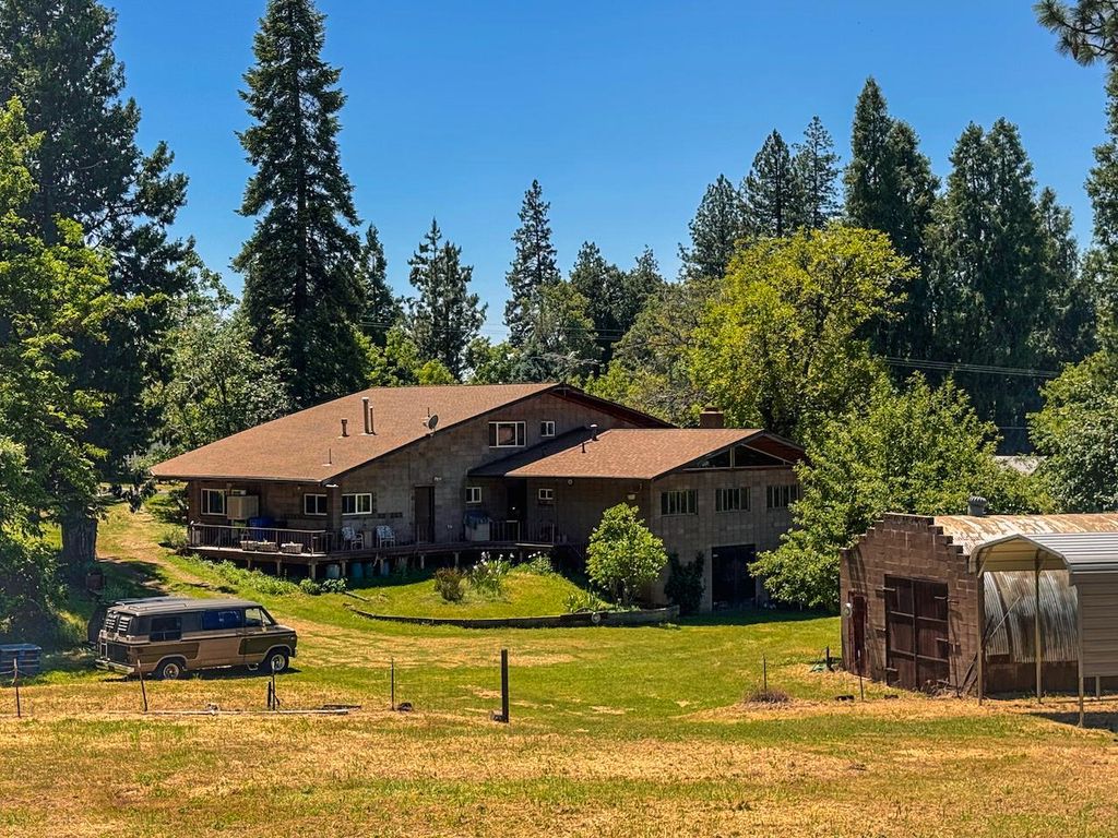 48 Pine St, West Point, CA 95255