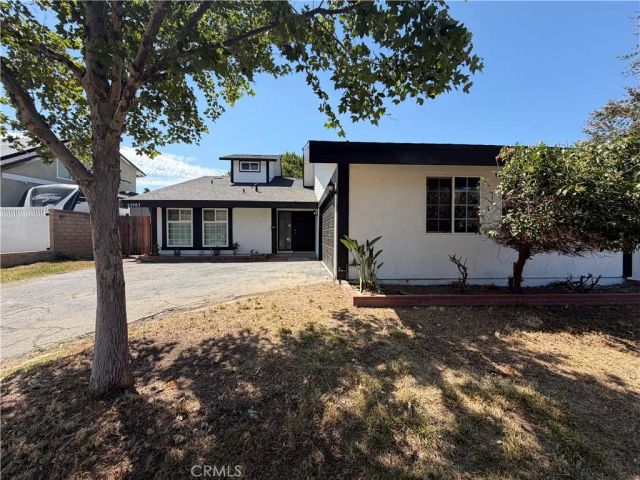 23767 Via Helina, Valencia, CA 91355