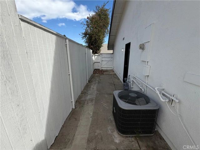 23767 Via Helina, Valencia, CA 91355