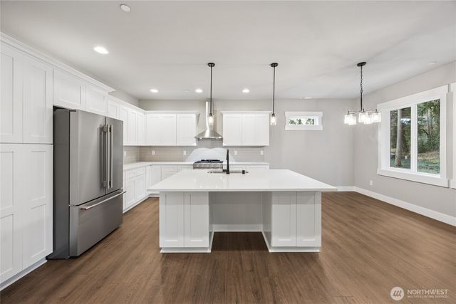 15114 295th Street E, Kapowsin, WA 98338