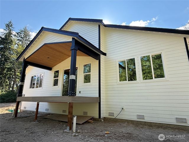 15114 295th Street E, Kapowsin, WA 98338