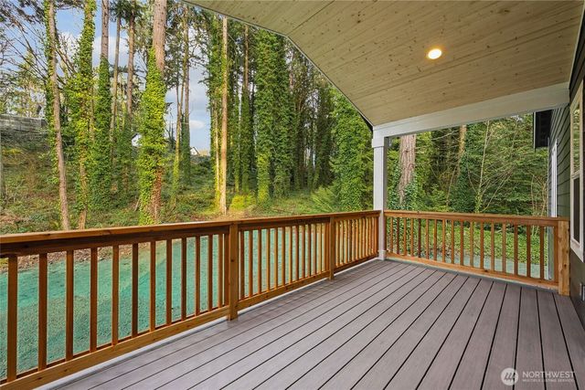 15114 295th Street E, Kapowsin, WA 98338